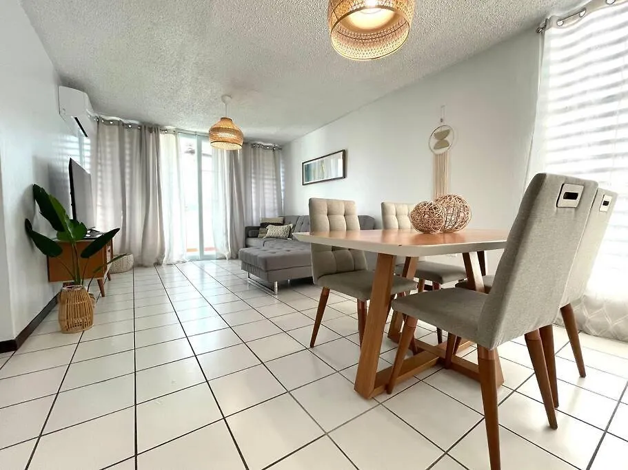 Lovely 2 Bedroom Condo 2Min Walking To The Beach Luquillo